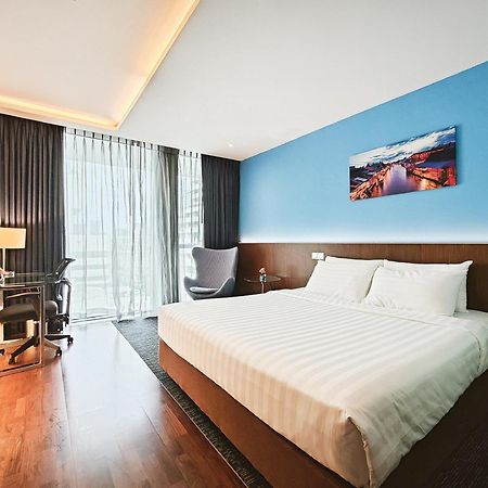 Galleria Sukhumvit 10 Bangkok By Compass Hospitality Hotel Luaran gambar