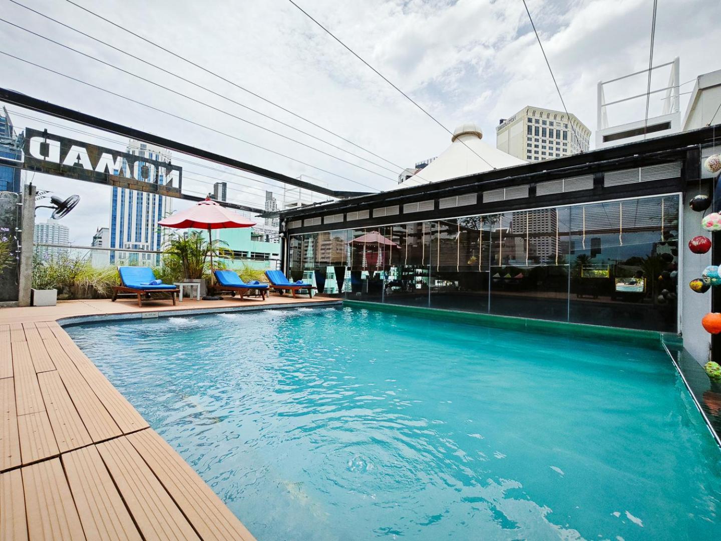 Galleria Sukhumvit 10 Bangkok By Compass Hospitality Hotel Luaran gambar